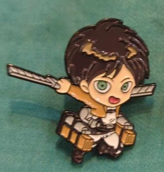 Attack on Titan swords out 4L