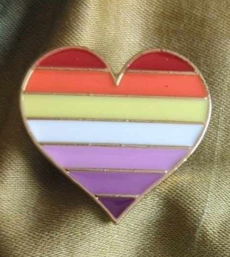 Pride lesbian heart BH