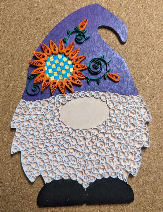 Class: Paper Quilling Basics - Gnome or Santa with Beehive Fill